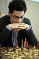 V poslední době bývá pravidlem, že Fabiano Caruana patří mezi ty úspěšné.