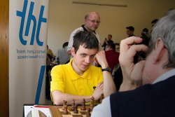 Na první šachovnici za Nový Bor nastoupil David Navara (foto: Vladimír Jagr)