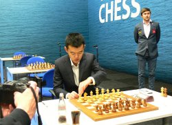 Ding Liren a Sergej Karjakin